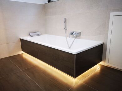 Badewanne_mit_Licht
